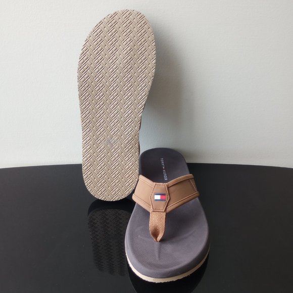 Tommy Hilfiger Men\'s Serio Lightweight Flip Flop Sandals in Nice Light Natural main image 4